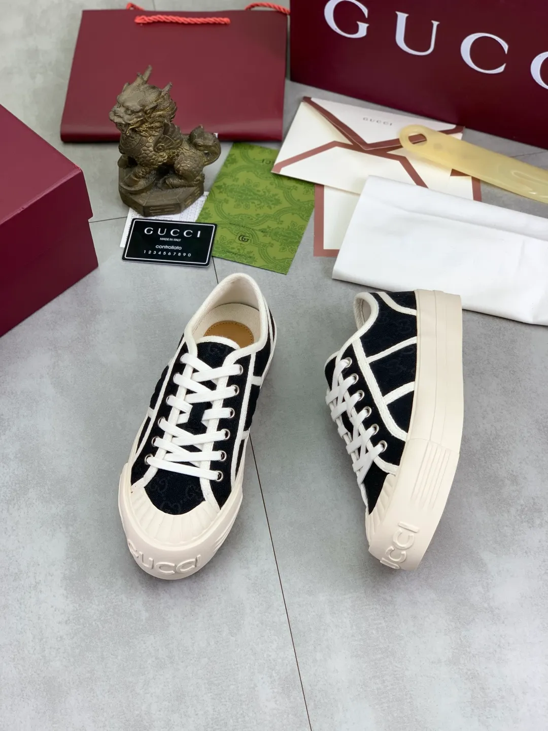 Men's shoes 💰P480 New Gucci thick-soled cloth shoes for women, high-quality version with logo patterned cloth surface, 5mm thick sole, ultra-light shoes, versatile and comfortable.  Fabric: Versatile floral fabric Lining: Versatile canvas Feet: Towel fabric Code number: 35-41 (41 customized) Packaging: Original packaging